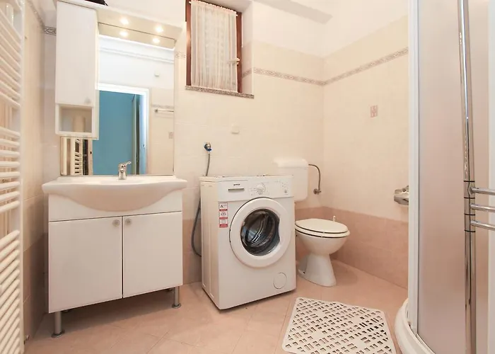 Silvia アパート *